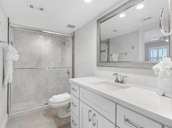 Bathroom 3, Estero Island Beach Villas by Distinctive Beach Rentals, Lee
