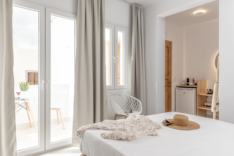 Bedroom 4, Golden Bird's, South Aegean