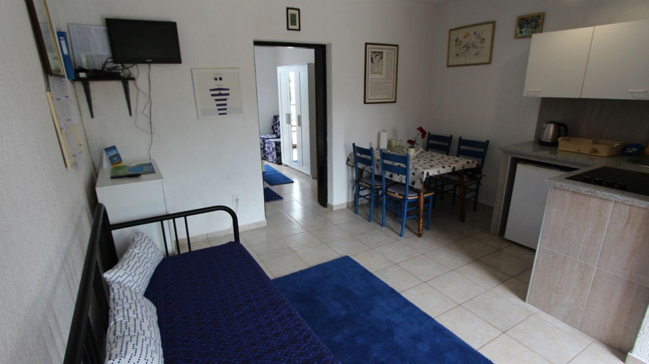 Others 3, Apartments Lastavica, Malinska-Dubašnica
