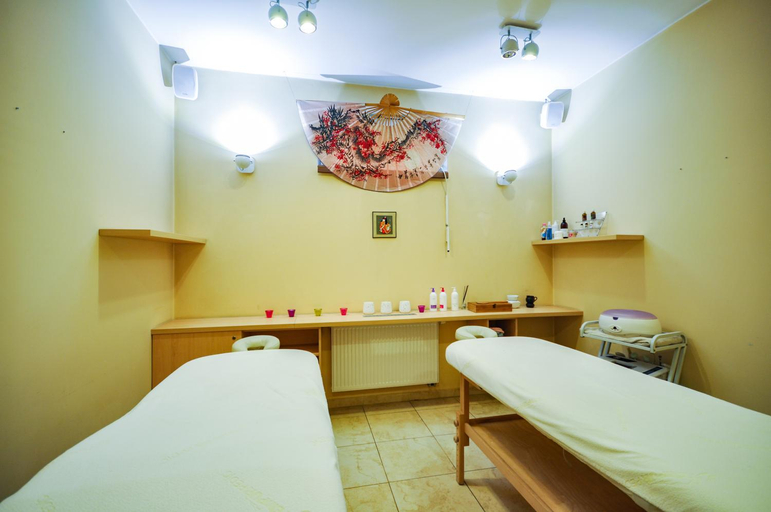 Bedroom 3, Hotel Trzy Owiaty Spa Wellness Rajska Wyspa, Gliwice City