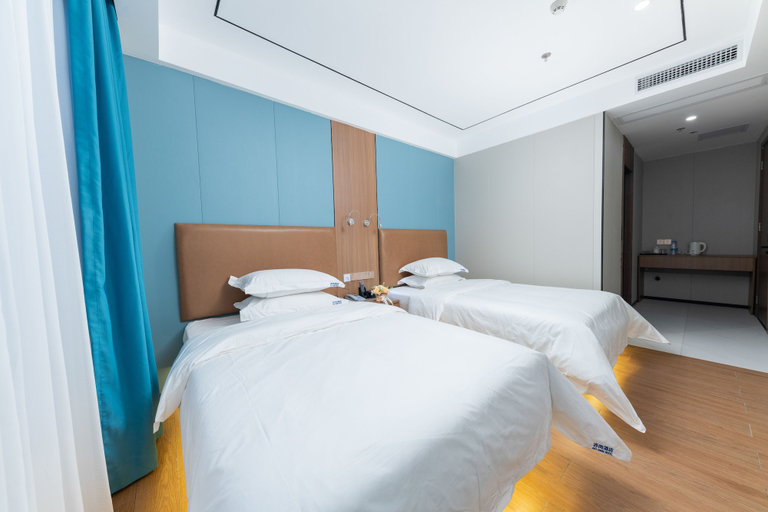 Bedroom 4, Hai Yue Totel, Guangzhou