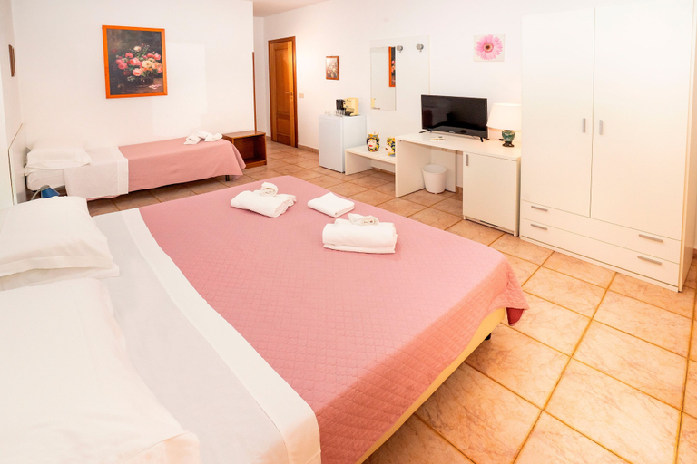 Bedroom 2, Hotel Fernanda, Messina