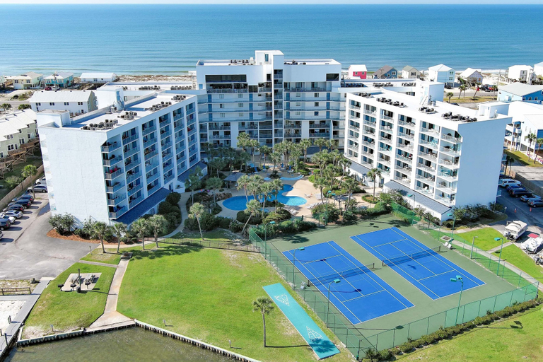 Exterior & Views 2, 1br/1ba Sleeps 4 Near Beach w/ Breathtaking Ocean Views, Baldwin