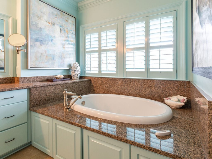 Bathroom 4, Aqua Vitae by Tybee Vacation Rentals, Chatham