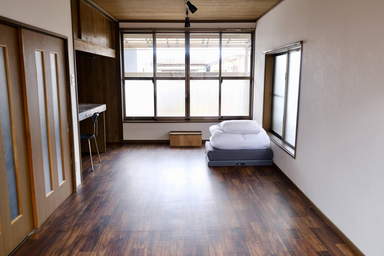 Bedroom 3, Inu to Umibe, Odawara