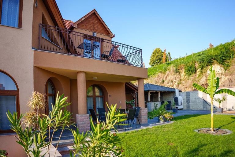 Others 5, Rose Apartments, Mezőkövesdi