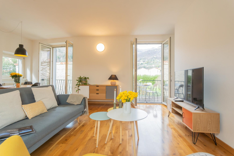 Room 2, Ponente Balcony in Gravedona, Como