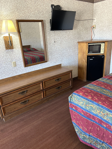 Bedroom 3, Heritage Inn, Stephens