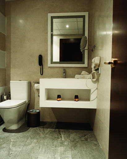 Bathroom 4, Waves Aqua Hotel, Kénitra