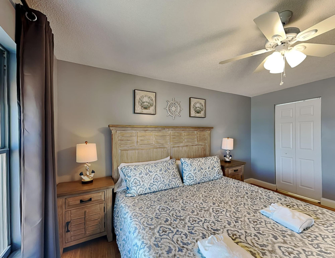 Bedroom 2, Sea Winds by Distinctive Beach Rentals, Volusia