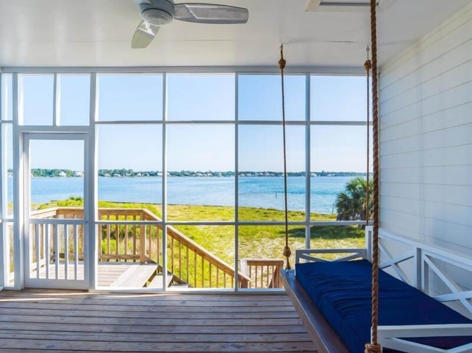 Others 5, Muskoka by Southern Vacation Rentals, Baldwin