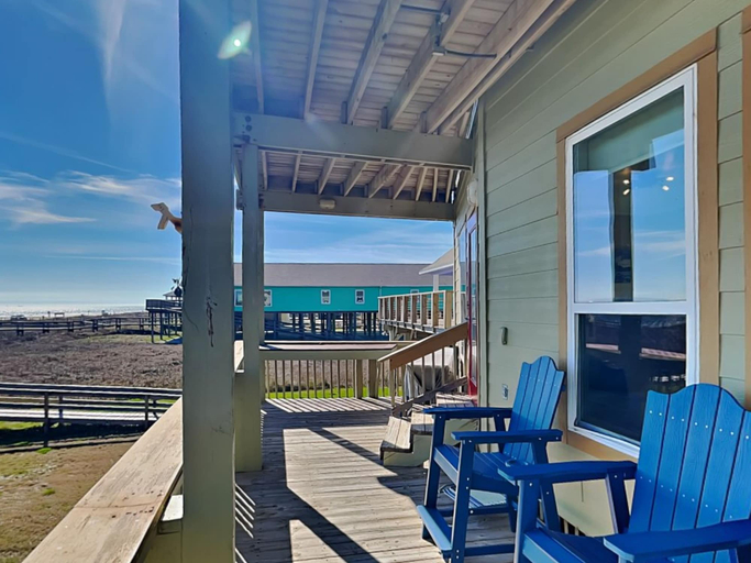 Others 4, Lighthouse By the Sea, Brazoria