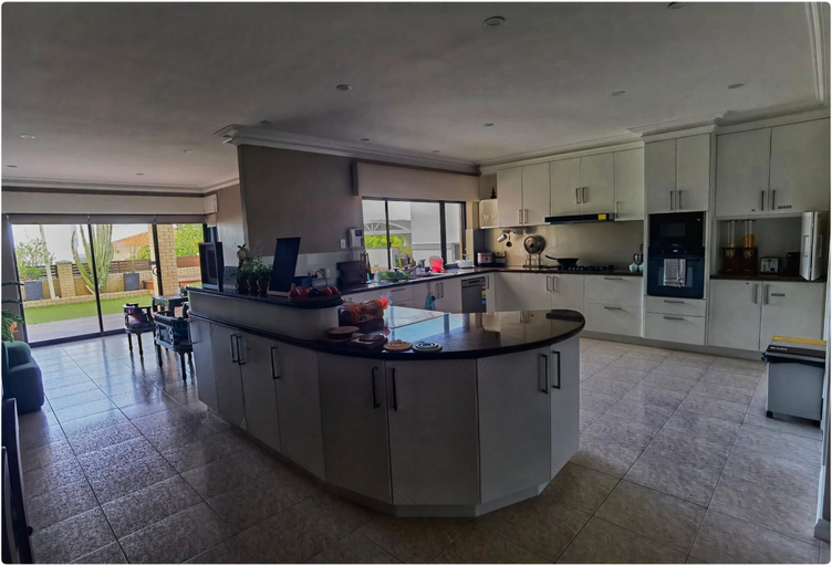 Others 4, Sunny Ocean View Retreat, Joondalup