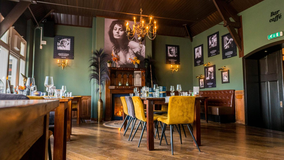 Food & Drinks 2, Comfort Rooms by EuroParcs de Zanding, Ede