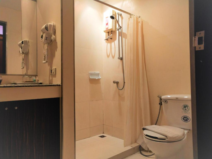 Bathroom 4, Inn House- SHA Extra Plus, Pattaya