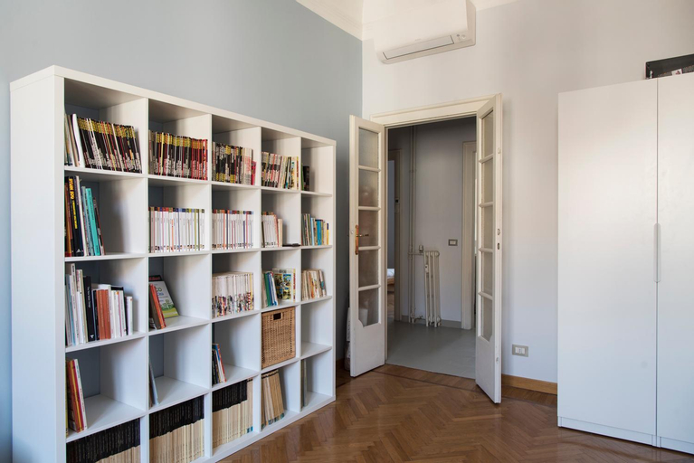 Others 5, YouHosty - Spartaco 28, Milano