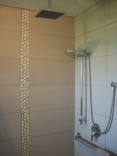 Bathroom 2, Teviot View Accommodation, Hurunui