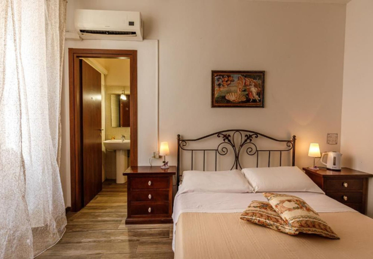 Bedroom 3, Onlyrooms I - Central camp; Secure Area, Cagliari
