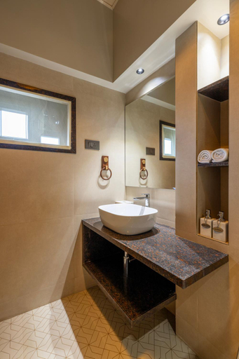Bathroom 3, amã Stays & Trails Sneh Villa, Dindigul