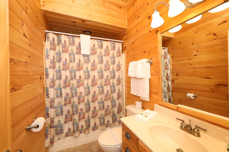 Bathroom 3, Grampy Camp Lodge at Gatlinburg, Sevier