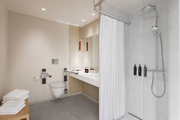 Bathroom 4, Residence Inn By Marriott Copenhagen Nordhavn, Copenhagen