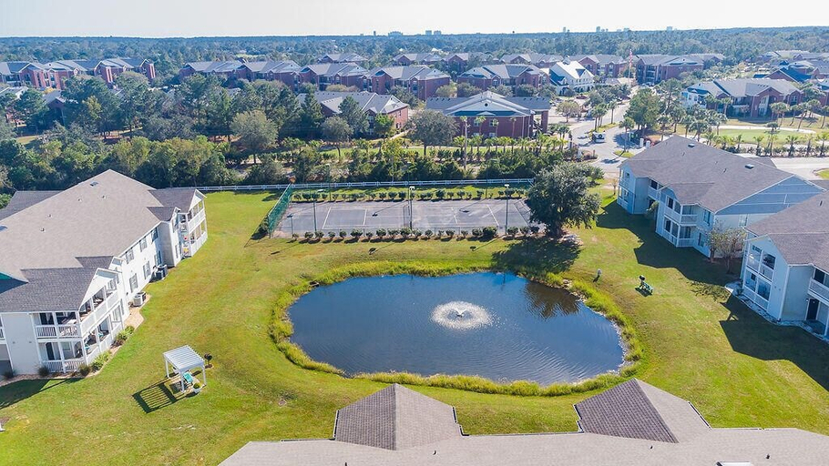 Exterior & Views 2, 2br/2ba Full Condo w/ Pool & Gym, Sleeps 6, Baldwin