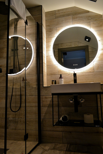 Bathroom 4, Andenes Suite Hotel, Andøy