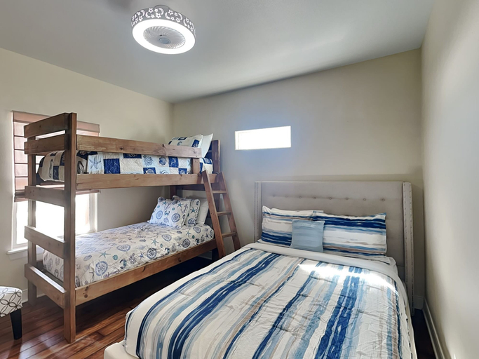 Bedroom 3, Surfside Sunshine, Brazoria