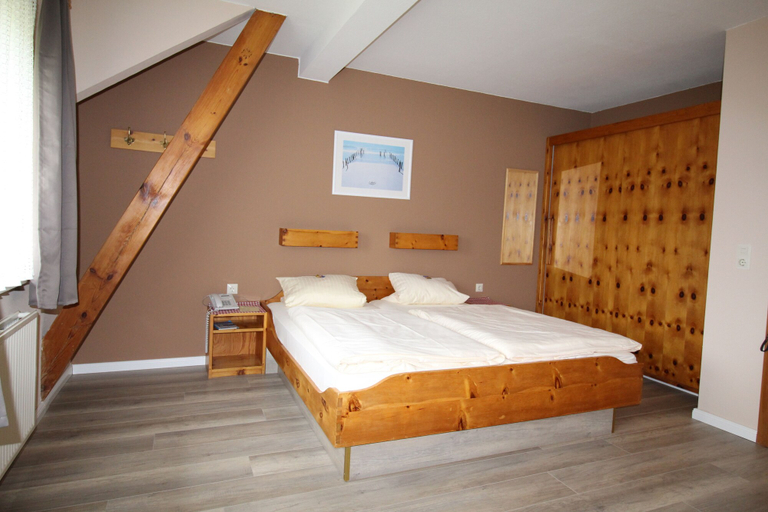 Bedroom 3, Hotel garni Zur Post, Nordfriesland