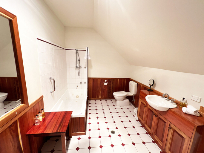 Bathroom 3, Risby Cove, West Coast