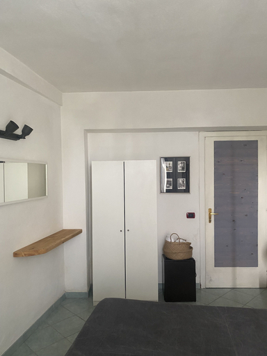 Bedroom 5, Black Market Hotel, Napoli