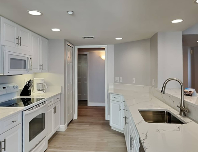 Others 5, Gullwing by Distinctive Beach Rentals, Lee