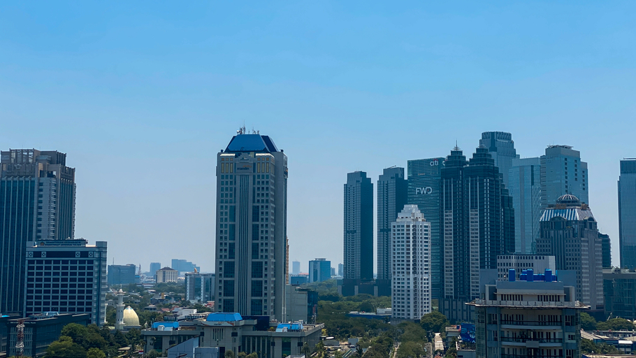 Exterior & Views 4, Minimalist and Cozy 1BR Ciputra World 2 Apartment By Travelio, South Jakarta