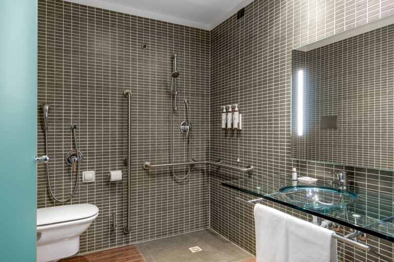 Bathroom 5, AC Hotel Vicenza by Marriott, Vicenza