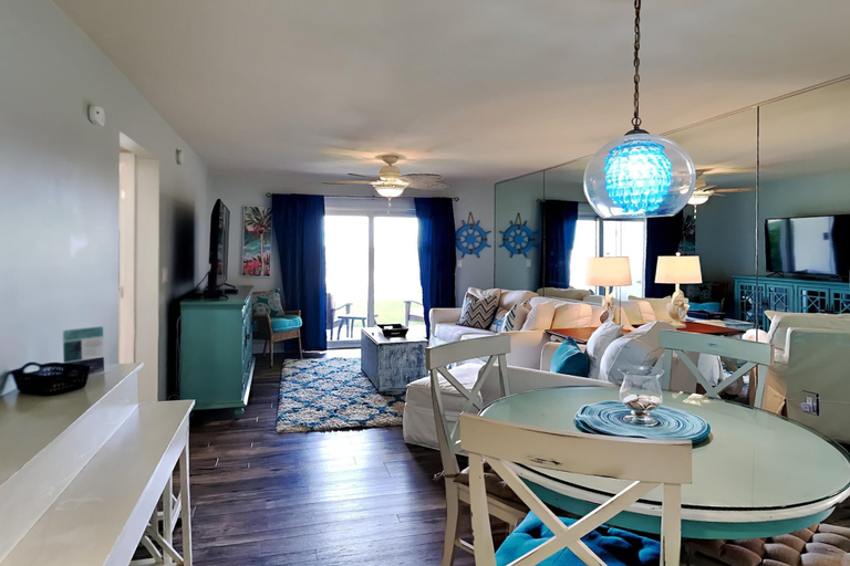 Food & Drinks, Regency Towers by Southern Vacation Rentals, Escambia