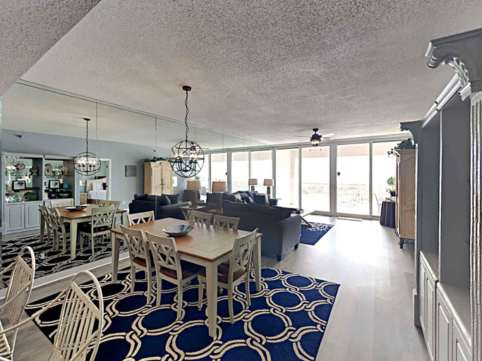 Food & Drinks, Navarre Beach Regency by Southern Vacation Rentals, Escambia