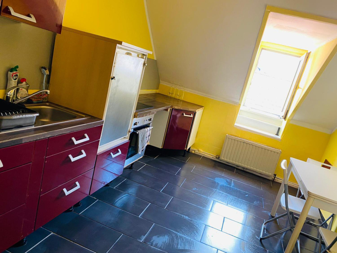 Others 5, Zimmer mit eigenem Bad, Kaiserslautern