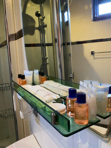 Bathroom, Hotel Ananuri, Dusheti