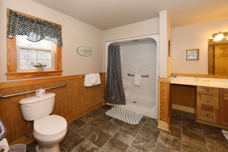 Bathroom 3, Cedar Falls 8 - Three Bedroom Chalet, Sevier