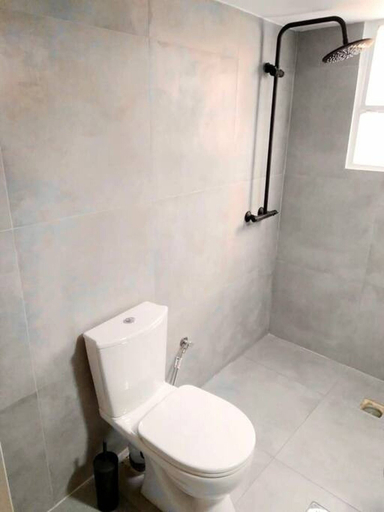 Bathroom, Filoenia In Center of Athens, Attica