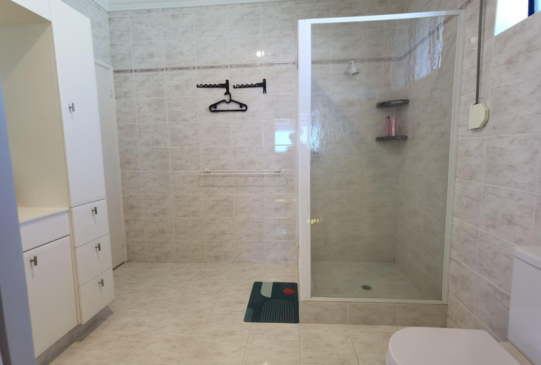 Bedroom 4, Sunny Ocean View Retreat, Joondalup