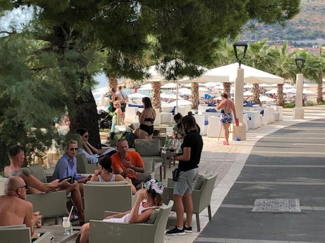 Food & Drinks, ApartHotel Villa Mozart, Podgora