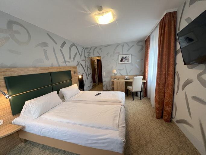 Bedroom 4, Aparthotel Bad Mergentheim, Main-Tauber-Kreis
