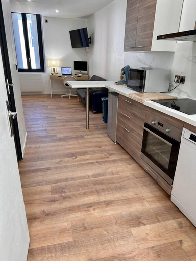 Kitchen 2, Les appartements du Palais, Aude