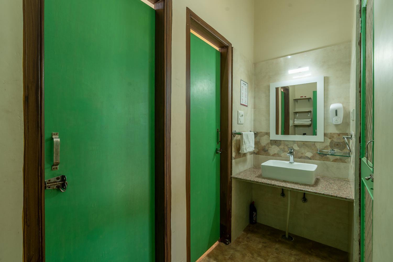 Bathroom 3, GiriSadan Organic Retreat & Experiences, Jaipur
