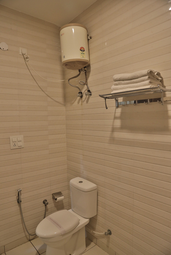 Bathroom 2, Vrinda Anandam Resorts, Mathura