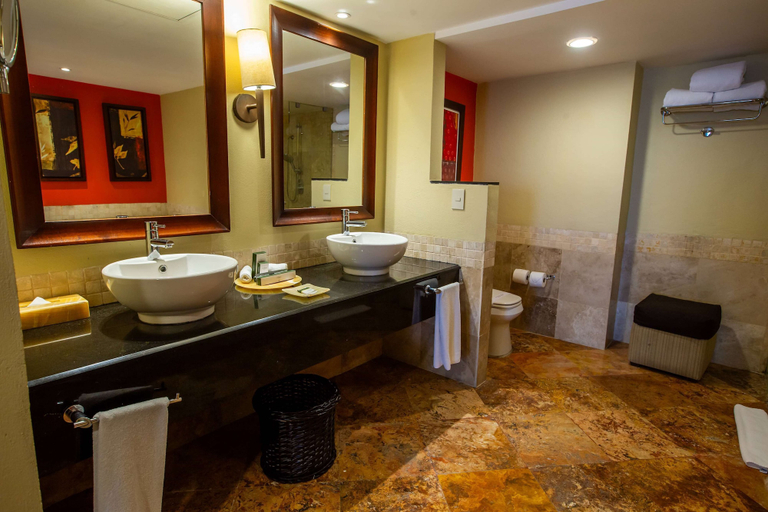 Bathroom 5, Barceló Puerto Vallarta - All Inclusive, Puerto Vallarta