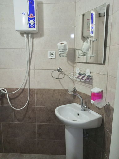 Bathroom 5, Munzur hostel, Edremit