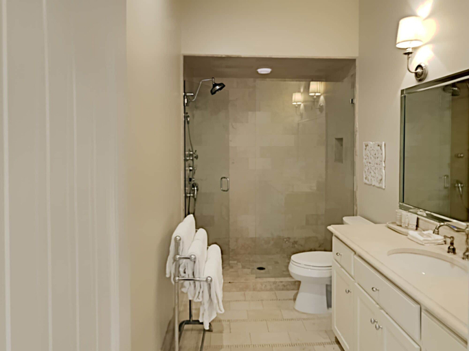 Bathroom 4, Eastern Lake Village #E - Just 4 Fun by Southern Vacation Rentals, Walton