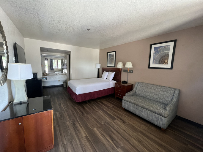 Bedroom 3, Fresno Inn, Fresno